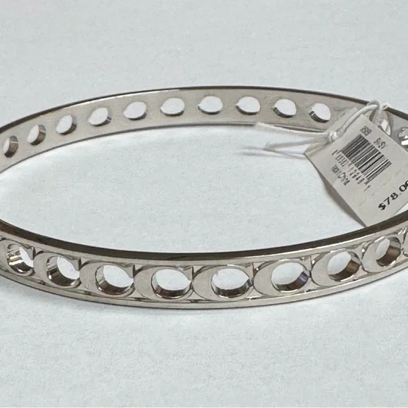 VINTAGE Coach Signature C Pierced Bangle Bracelet BRAND NEW WITH TAG - Picture 3 of 8